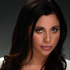 Ana-2-CLAMSHELL300-1